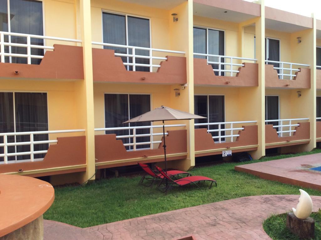 Hotel La Media Luna Inn Huejutla de Reyes Екстериор снимка