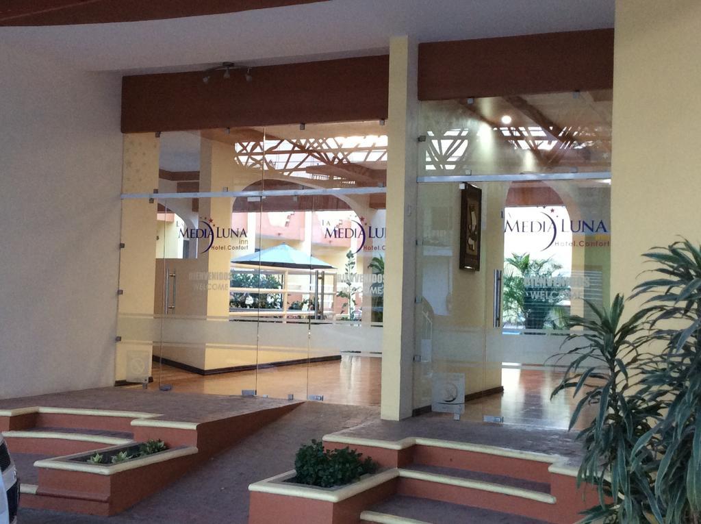 Hotel La Media Luna Inn Huejutla de Reyes Екстериор снимка