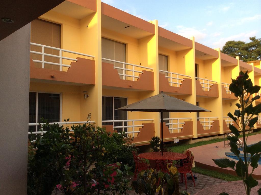 Hotel La Media Luna Inn Huejutla de Reyes Екстериор снимка